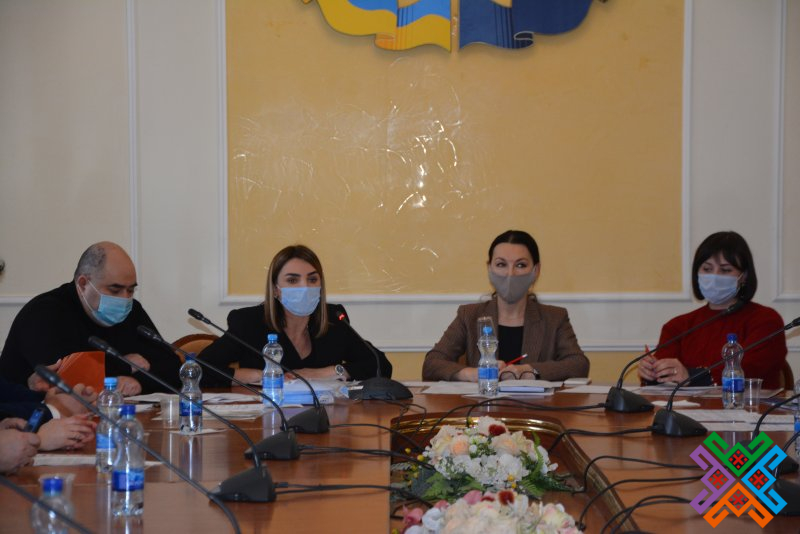 Третя позачергова сесія розпочала свою роботу: депутати працюють у постійних комісіях