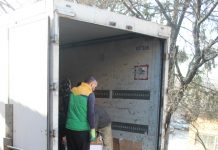 Вантажі, зігріті людським теплом