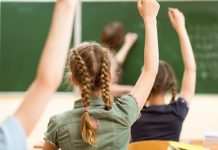 Верховна Рада тимчасово зняла обмеження тривалості навчального року