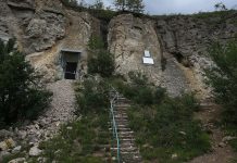 Унікальна печера, яка приваблює туристів зі всього світу, є на Хмельниччині