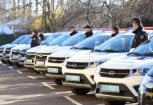 Підрозділ МВС Хмельниччини отримав 12 сучасних спецавтомобілів