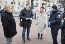 Презентовано фотодокументальну виставку «Комунізм = рашизм»