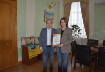 Волонтери подякували голові обласної ради за співпрацю