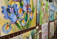 У Хмельницькому обласному науково-методичному центрі культури і мистецтва експонується персональна виставка художніх виробів Інни Сидорук