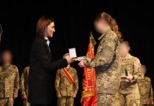 Голова обласної ради Віолета Лабазюк привітала військову частину спецпризначенців з 10-ю річницею своєї діяльності