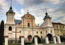 Знайомство з Хмельниччиною: Костел Святого Йосипа в Ізяславі