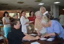 Продовжується робота Центру видачі гуманітарної допомоги