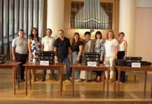 Меценати зі Швейцарії передали для учнів мистецьких навчальних закладів області майже три десятки музичних інструментів