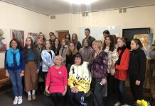 Відбулося відкриття творчої родинної виставки «Об’єднані талантом»