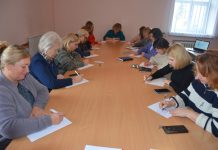 Українська – мова вільних: працівники виконавчого апарату долучилися до написання радіодиктанту національної єдності