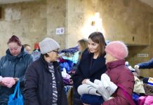 Центр видачі гуманітарної допомоги обласної ради в 2024 році продовжить роботу