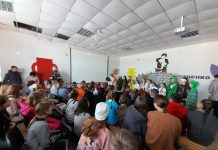 На Хмельниччині проводять театральні вистави для дітей військовослужбовців