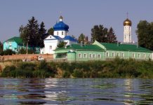 Знайомство з Хмельниччиною: Головчинецький монастир