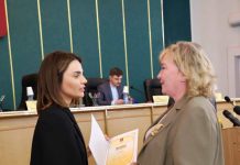 Представники Хмельниччини отримали відзнаки Верховної Ради України