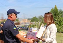 З Днем Конституції привітали працівників ДСНС України в Хмельницькій області