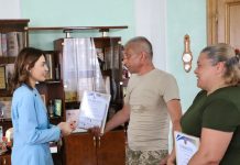 Голова обласної ради Віолета Лабазюк відзначила бойове подружжя