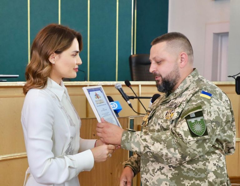 З нагоди Дня Незалежності – відзнаки обласної ради за відданість державі З нагоди Дня Незалежності – відзнаки обласної ради за відданість державі