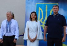 Віолета Лабазюк привітала першокласників у Волочиській територіальній громаді