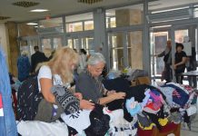 Центр видачі гуманітарної допомоги продовжує свою роботу