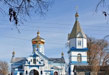 Знайомство з Хмельниччиною: Церква Різдва Богородиці в місті Славута