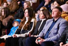 Віолета Лабазюк привітала дітей Волочищини із прийдешнім святом