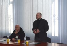 Обговорили розвиток позашкільної освіти на Хмельниччині