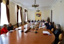 Профільна комісія обласної ради підтримала пропозицію про реорганізацію Дитячого будинку Хмельницької обласної ради у Центр соціальної підтримки дітей та сімей