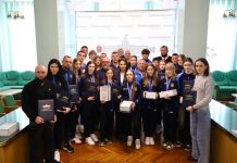 Віолета Лабазюк привітала призерів Всесвітньої літньої Гімназіади з Хмельниччини