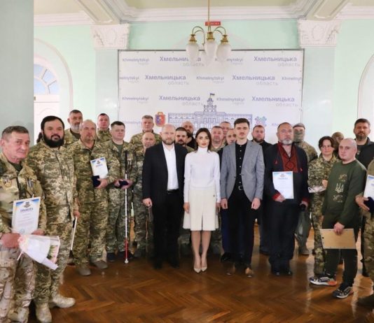Відбулася зустріч керівництва обласної ради з військовослужбовцями