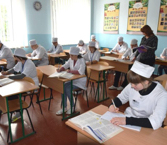 Шепетівський медичний фаховий коледж запрошує на день відкритих дверей