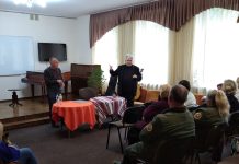 Творчий вечір музиканта та волонтера Ігоря Білого в молодіжній бібліотеці