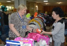 Робота Центру видачі гуманітарної допомоги обласної ради продовжується