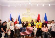 Діти загиблих Героїв та безвісти зниклих військовослужбовців повернулися із відпочинку в США