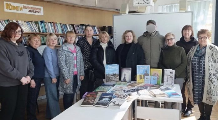 Волонтерський фронт. Хмельниччина: Хмельницька  обласна бібліотека для  молоді