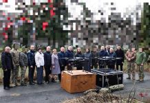 Працівники комунальних закладів обласної ради зібрали 980 000 гривень на матеріально-технічне забезпечення військової частини