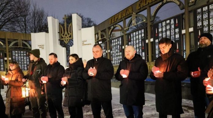 «Запали різдвяну свічку пам’яті»: відбувся флешмоб пам’яті