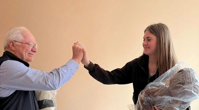 Іноземні волонтери подарували маленьким пацієнтам частинку свого серця