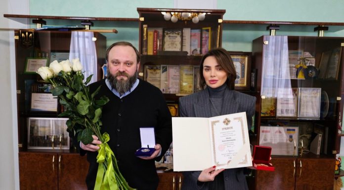 Віолета Лабазюк подякувала Архієпископу Владиці Павлу за служіння українському народові