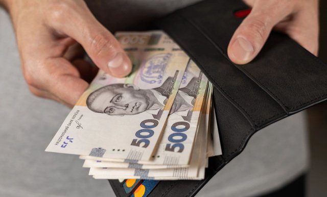 Вразливі категорії українців отримають одноразову державну доплату у квітні 2026 року