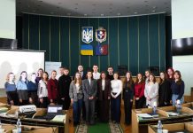 Лідер у захисті прав однолітків. На Хмельниччині стартував проєкт “Молодіжний Омбудсман”