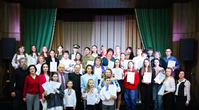 Відзначено кращих читців поезії – переможців Фестивалю-конкурсу «СловоТворчі»