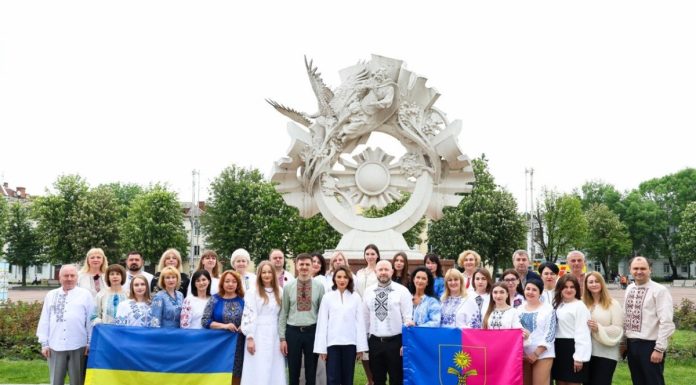 Вишиванка: символ, який передається поколіннями