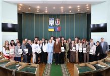Володимир Гончарук привітав переможців обласного конкурсу науково-дослідних робіт