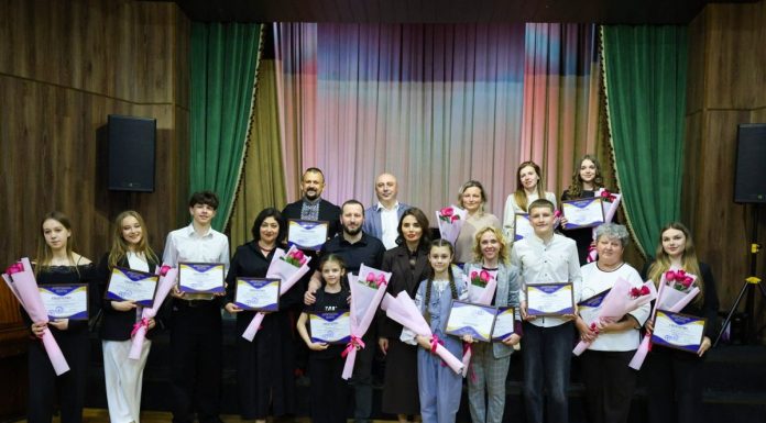 Обдарованим дітям, творчій молоді та провідним митцям вручили персональні стипендії