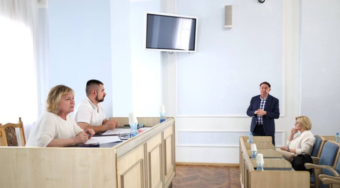 Тридцята чергова сесія обласної ради розпочала свою роботу