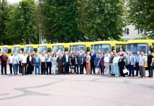 Нові шкільні автобуси – для громад Хмельниччини