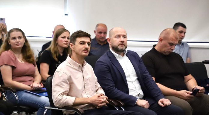 Rehab4U: розвиток реабілітації ветеранів обговорили на Хмельниччині