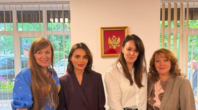 З метою налагодження міжнародного співробітництва