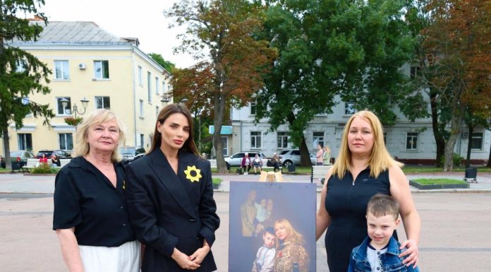 Свідчення героїзму та самовідданості: презентовано виставку полеглих героїв «Хто вмирає в боротьбі – в серцях живе навіки»