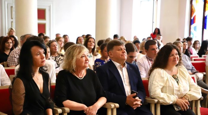Вступники Хмельницького фахового музичного коледжу ім. В. І. Заремби отримали студентські квитки